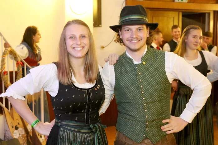 Übrigens: Viel Beifall gab es für den Auftanz der Landjugendgruppen Guttaring und Frauenstein (Foto)