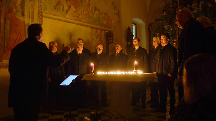 In stimmungsvoller Atmosphäre beging der MGV Tiffen sein Adventkonzert.