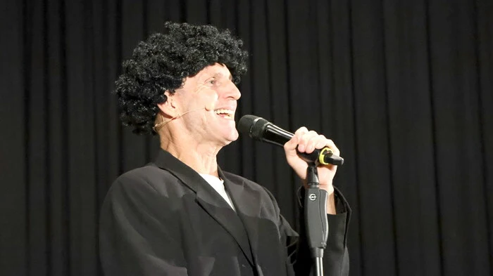 Aus den Lachen nicht heraus kam man am Freitagabend in Althofen. Grund war der Auftritt des Kabarettisten Heinz Lagler im Kulturhaus der Krappfeld-Metropole.
