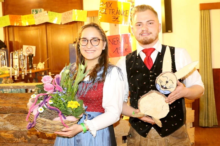 Sichtlich zufrieden über den Besucheransturm zeigten sich LJ-Obmann Dominik Ressler und Leiterin Katharina Koller (Foto), hatte das Duo mit seinem Team ein tolles Fest auf die Beine gestellt. 