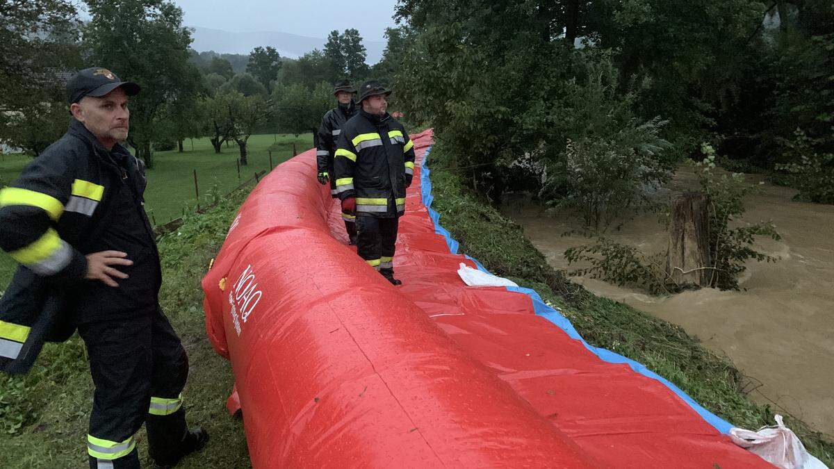 Kärntner Feuerwehren werden in Niederösterreich helfen (Archivfoto)