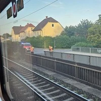 Etwa zwei Stunden lang saßen rund 120 Fahrgäste Samstagabend in einem Railjet fest