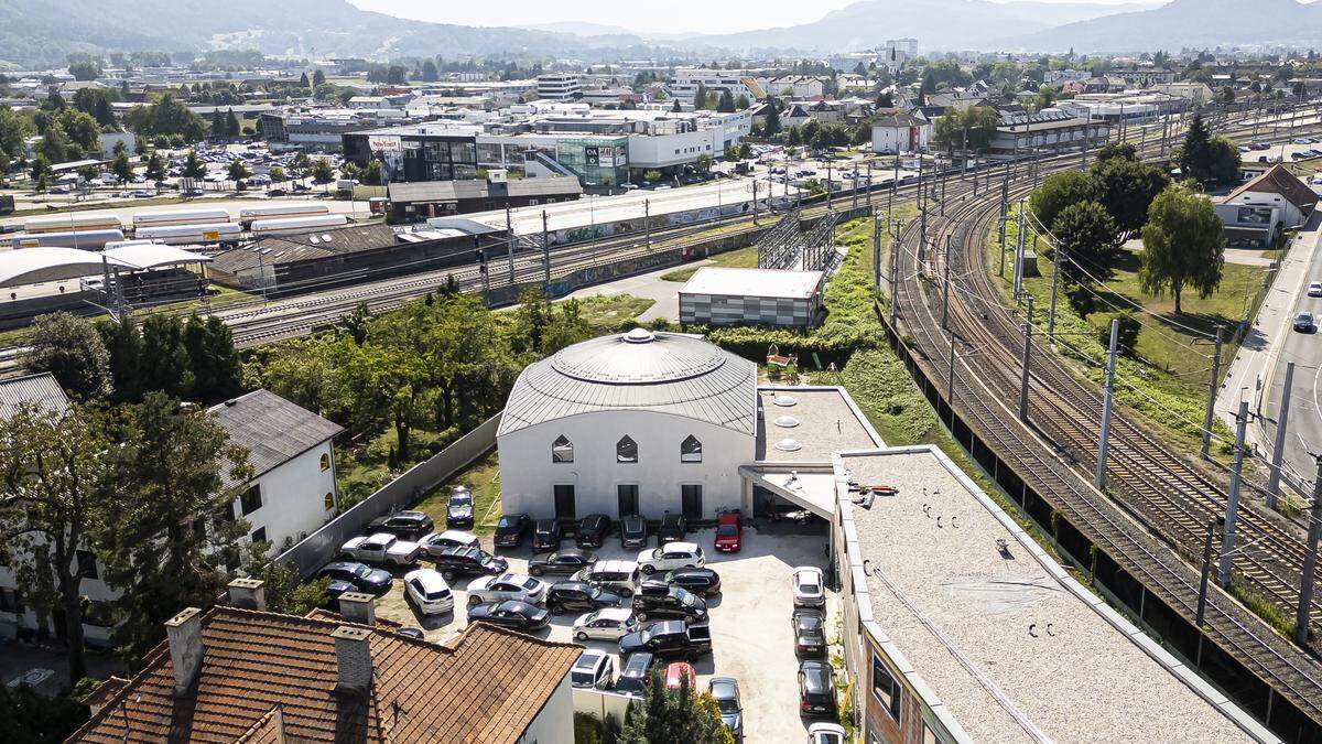 Kärntens größte Moschee, die Srebrenica Blume Moschee, in der Klagenfurter Ebenhofstraße 