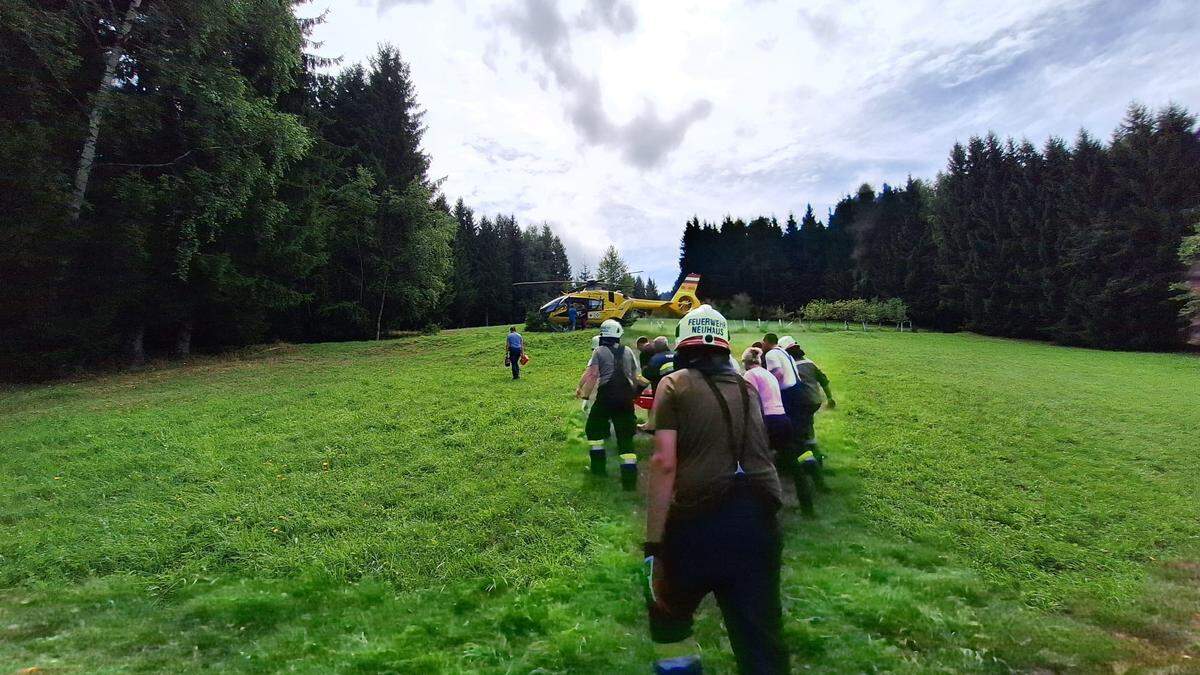 Rettungskräfte von Polizei, Feuerwehr und Alpiner Einsatzgruppe waren zur Stelle