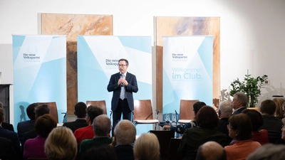 ÖVP-Klubobmann begrüßt Experten und Bürger an sechs Terminen