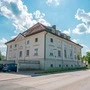 Schloss Krumpendorf an der Hauptstraße | Mitten im Herzen von Krumpendorf, an der Hauptstraße, steht das Schloss Krumpendorf