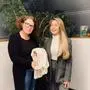 Die Villacher Frauenhausleiterin Christina Kraker-Kölbl (li.) mit Influencerin Emel Tschikof