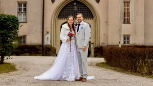 Manja und Stephan Stückler am Schloss Wolfsberg