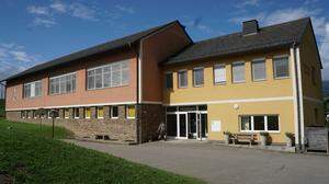 Über die Nachnutzung der Volksschule Schiefling wird in Bad St. Leonhard diskutiert