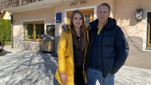 Koch Matevz Ferme eröffnet das Gasthaus mit Unterstützung seiner Frau Aleksandra Galinec neu