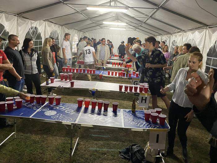 Für ihr Bierpongturnier ist die Klein St. Veiter Feuerwehr seit neun Jahren bekannt