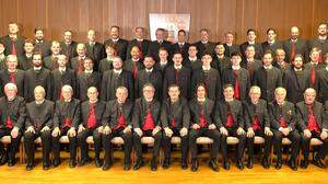 Der MGV Scholle besteht derzeit aus 58 Sängern. 16 davon sind unter 30 Jahre alt