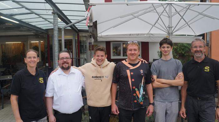 Das heutige Team mit Andrea Oberhauser, Chris Herzele, Timo Oberhauser, Robert Oberhauser-Wagner, Stefan Gritzner und Johannes Oberhauser