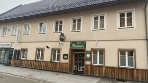 Das Bild zeigt das Gasthaus von außen | Das Gasthaus „Zur Maierin“ im ehemaligen Miklau-Haus hat am 13. Dezember das letzte Mal geöffnet