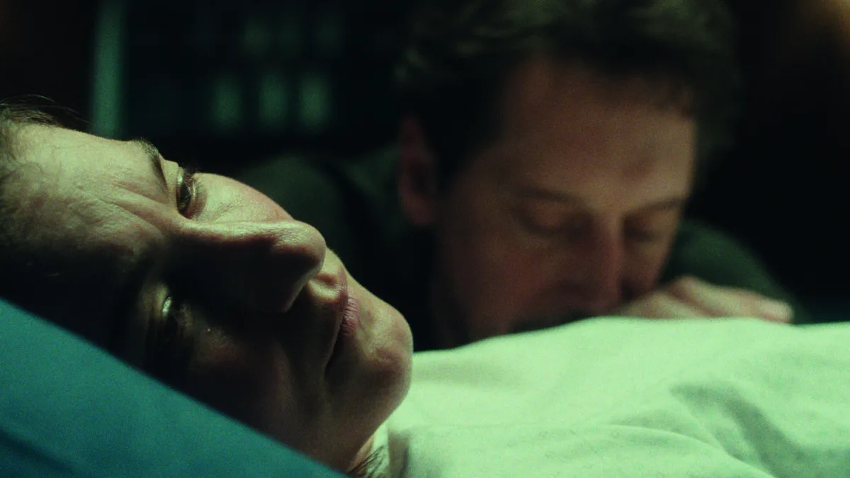 Marie Leuenberger brilliert als Alter Ego von Regisseurin Johanna Moder: Julia ist eigentlich Dirigentin und soll nun im Hauptberuf Mutter werden. 