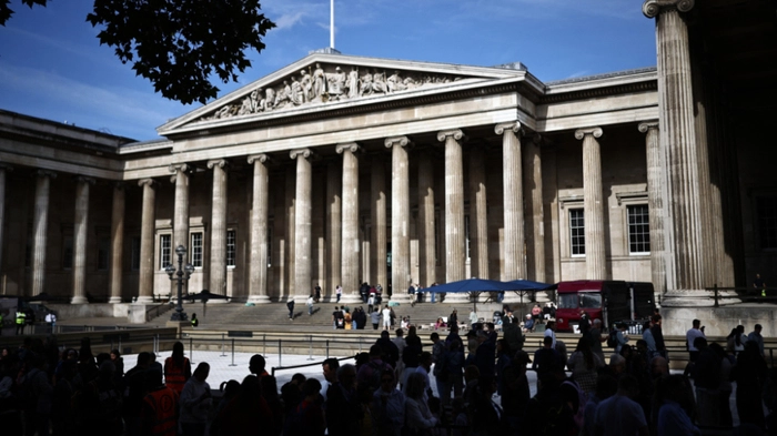 Das British Museum bleibt weiterhin für alle gratis zugänglich