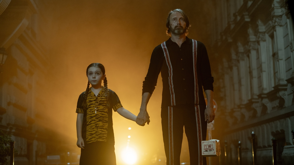 Sophie Sloan und Mads Mikkelsen