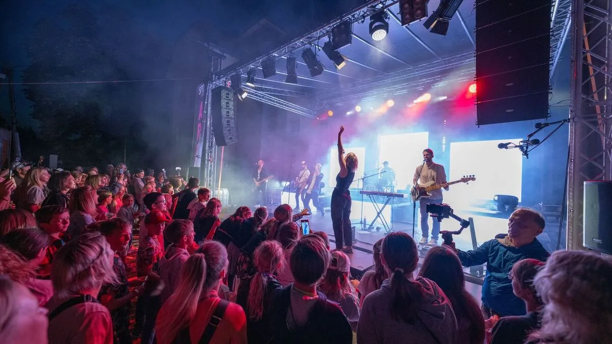 Die Kärntner Band Popwal spielt am Ressnigteich