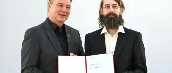 Babler, Setz und die Staatspreis-Urkunde