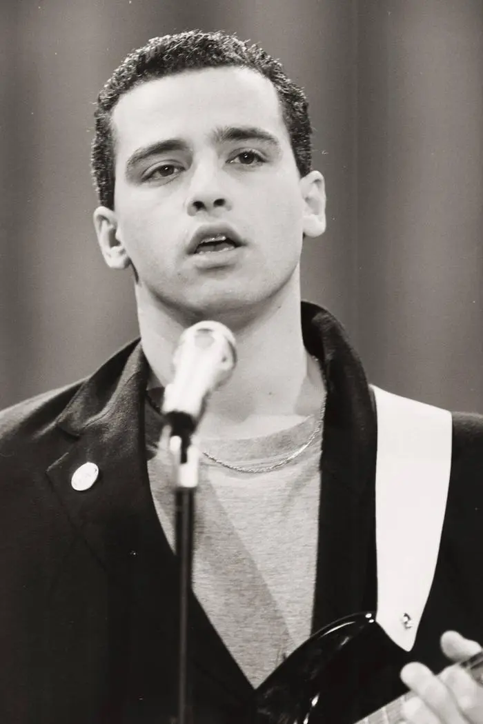 WDR - TV-Show Mensch Meier // 25.03.1988 - Auf dem Bild ist der Sänger Eros Ramazzotti in der Fernsehsendung Mensch Meier aus den 80er zu sehen., Köln Nordrhein-Westfalen Deutschland *** WDR TV Show Mensch Meier 25 03 1988 On the picture you can see the singer Eros Ramazzotti in the TV show Mensch Meier from the 80s, Cologne North Rhine-Westphalia Germany Copyright: ZIKxImages UnitedArchives00013953 EDITORIAL USE ONLY