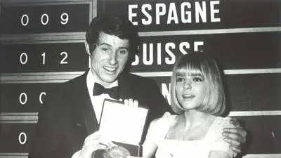 Udo Jürgens 1966 mit France Gall, die ihm den Preis überreichte
