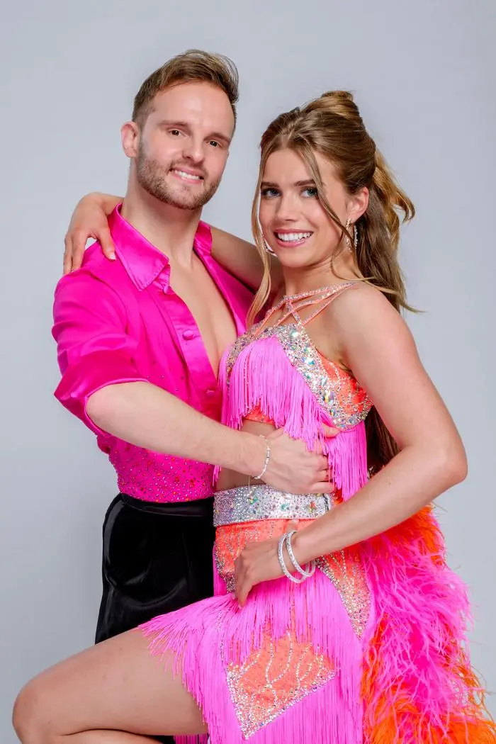 Die neuen „Dancing Stars“ erstmals im Tanz-Outfit - Live-Shows ab 14. März in ORF 1 und auf ORF ON; „Dancing Stars – Die Promis sind startklar!“ schon am 7. März - Nachdem die zehn neuen „Dancing Stars“ die ersten Proben erfolgreich hinter sich und ihre Köpfe mit den ersten Tanzschritten zum Rauchen gebracht haben, schlüpfen sie nun in ihre Tanz-Outfits. So können die Promis der 16. Staffel des ORF-Events Jury und Publikum nicht nur mit ihrem tänzerischen Talent überzeugen, sondern auch mit den passenden Tanzkleidung glänzen. - Im Bild: Herby Stanonik, Anna Strigl. Foto: ORF/Hans Leitner. Veröffentlichung honorarfrei nur für redaktionelle Berichterstattung in Sendungszusammenhang und mit Copyrightangabe. Kontakt: foto@orf.at