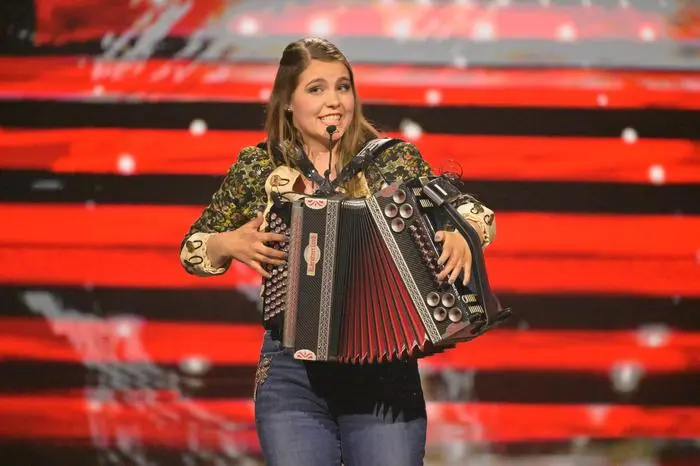 Die große Chance - Let's sing and dance - Wer löst die nächsten drei Tickets für das große Finale? In der zweiten Live-Semifinalshow von „Die große Chance – Let’s sing and dance“ singen und tanzen wieder zehn Talente bei Fanny Stapf und Andi Knoll um den Einzug ins große Finale. Sie wollen nicht nur die Jury, sondern vor allem das TV-Publikum mit ihren Performances überzeugen.  - Im Bild: Kerstin Schmidt. Foto: ORF/Thomas Ramstorfer. Veröffentlichung honorarfrei nur für redaktionelle Berichterstattung in Sendungszusammenhang und mit Copyrightangabe. Kontakt: foto@orf.at