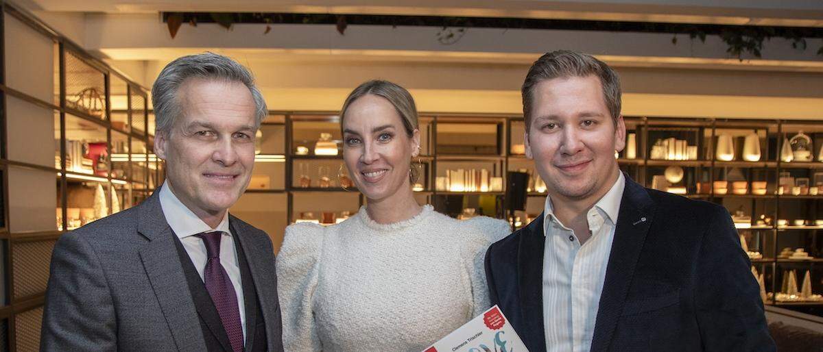 Das ZiB-Duo Tarek Leitner &  Nadja Bernhard mit Publizist und Manager Clemens Trischler
