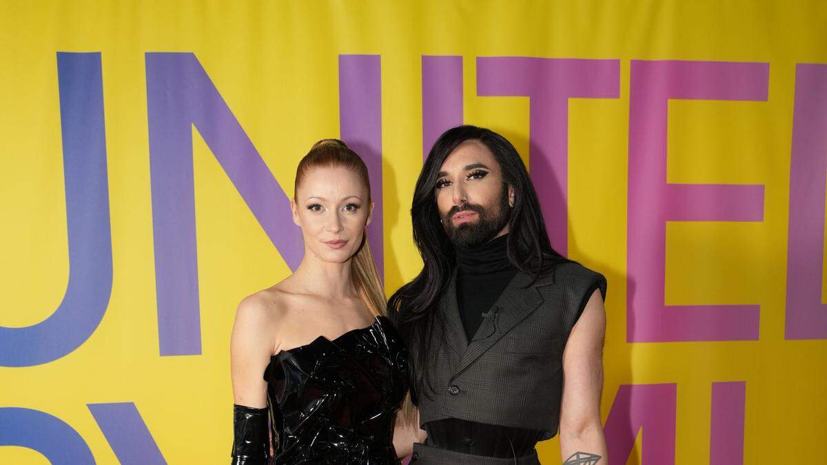 Österreichs heurige Vertreterin Kaleen und Jubilarin Conchita Wurst (Triumph vor zehn Jahren) trafen sich in Malmö