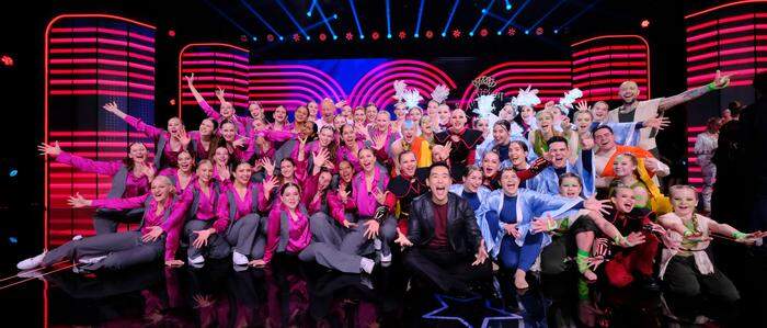 Die Aufteiger in der ersten Live-Show: Dance Industry, Limited Edition und James Park auf der ORF-Bühne
