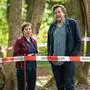 ARD/SWR TATORT: AD ACTA, "Fernsehfilm Deutschland 2024", am Sonntag (22.09.24) um 20:15 Uhr im ERSTEN.
Franziska Tobler (Eva Löbau) und Friedemann Berg (Hans-Jochen Wagner) am Tatort.
© SWR/Patricia Neligan, honorarfrei - Verwendung gemäß der AGB im engen inhaltlichen, redaktionellen Zusammenhang mit genannter SWR-Sendung und bei Nennung "Bild: SWR/Patricia Neligan" (S2). SWR Presse/Bildkommunikation, Baden-Baden, Tel: 07221/929-22202, foto@swr.de.