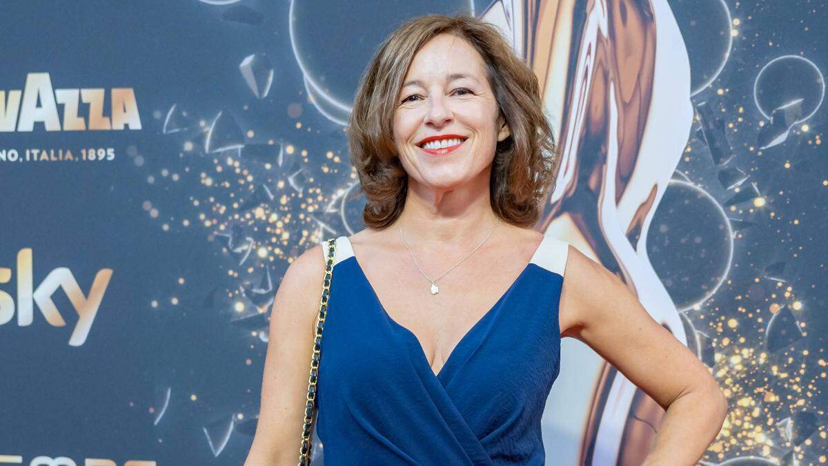 Schauspielerin Julia Cencig gehört zur Promi-Riege der „Dancing Stars 2025“; sie lebt in Kärnten und Wien