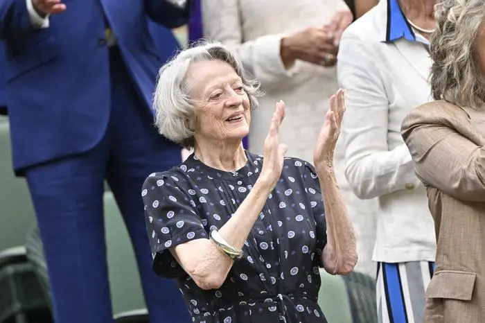 Tennis : Wimbledon 2023 - Angleterre - Royal Box Maggie Smith - Actrice Tennis : Wimbledon 2023 - Angleterre- 15/07/23 ChrysleneCaillaud/Panoramic PUBLICATIONxNOTxINxFRAxBEL
