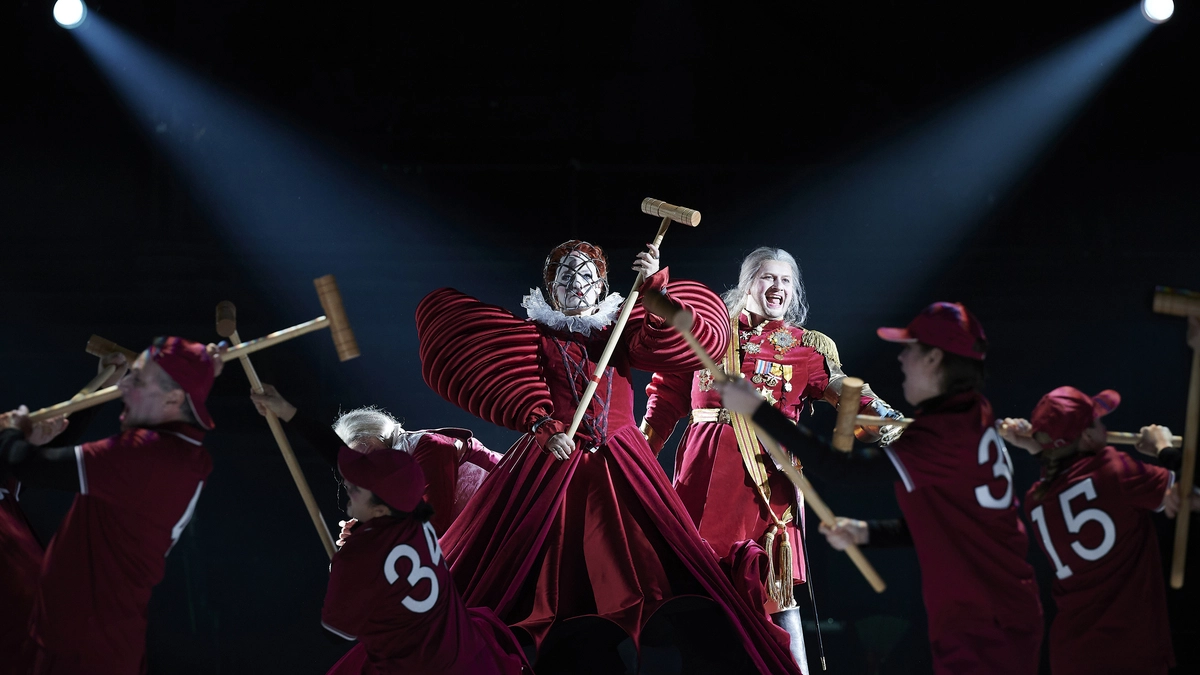 Szene aus „Alice in Wonderland“ im Theater an der Wien.