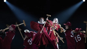 Szene aus „Alice in Wonderland“ im Theater an der Wien.