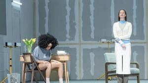 Abendfüllenden Reflexion über falsche Idyllen, Schuld und patriarchale MachtOtiti Engelhardt. Sarah Sophia Meyer