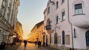 Leuchtende Vergangenheit: die Strada Vasile Alecsandri. Timișoara war schon früh elektrisch beleuchtet