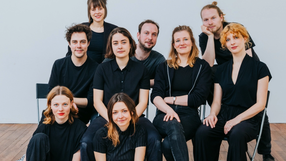 Planetenparty Prinzip: das neunköpfige Performancekollektiv begeht in dieser Spielzeit seine ersten zehn Jahre 