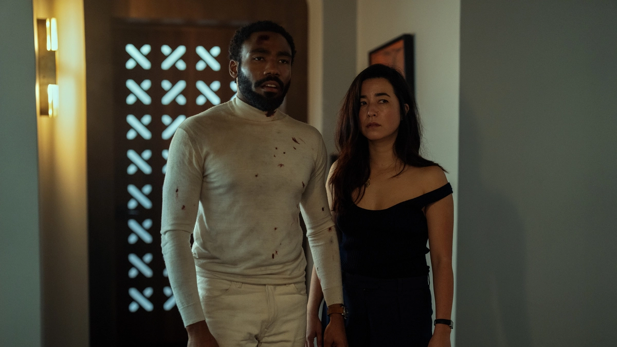 Donald Glover und Maya Erskine als „Mr. und Mrs. Smith“