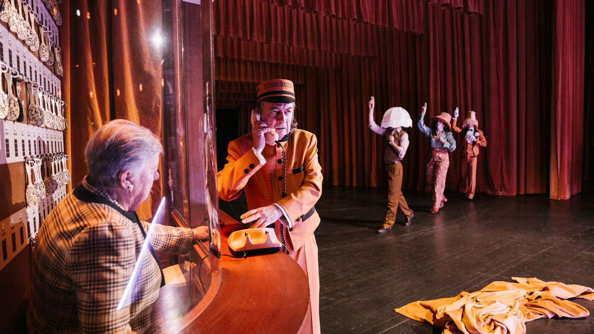 „Grand Hotel Steirerhof“: senfgelb-samtiges Elysium gediegener Gastlichkeit 