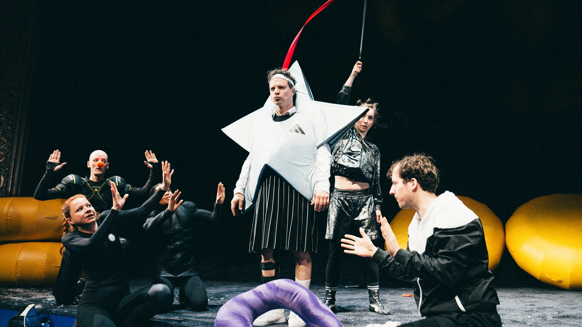 Gag- und bilderreich: „Das Orakel spricht“ am Grazer Schauspielhaus