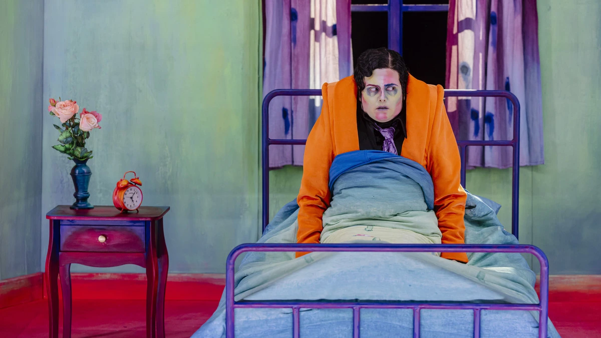 Paulina Alpen in „Die Verwandlung“ nach Franz Kafka 