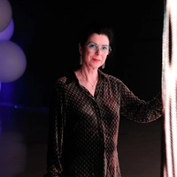Eva Schlegel in ihrer Ausstellung im Kunsthaus Graz