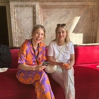 TikTokerin Josi Palla (rechts) und ihre Digital Marketing-Kollegin Hemma Gritsch 