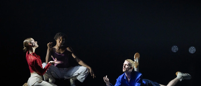 „Engelsgespräche“ in der Helmut-List-Halle