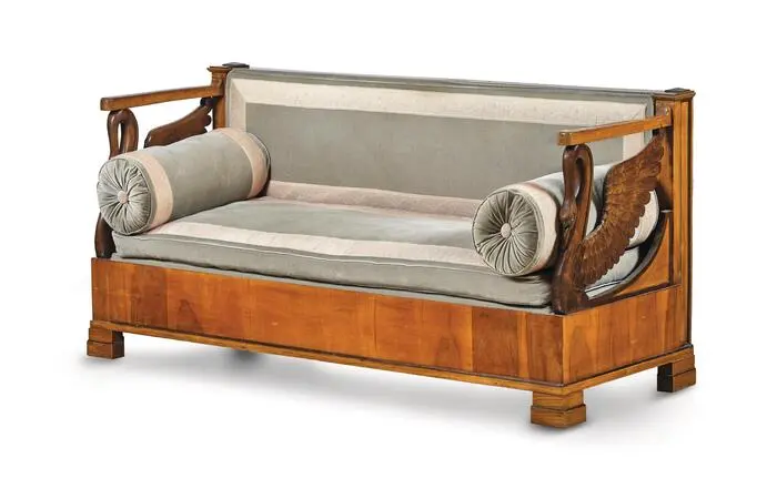 Biedermeier-Sitzbank mit Schwanendekor aus Schenks Bibliothek