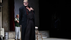 Herbert Föttinger als Bernhards „Theatermacher“: Man glaubt ihm die große Vergangenheit nicht