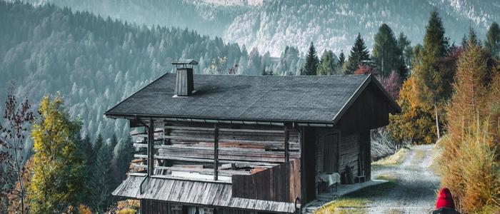 Sauris liegt in den Karnischen Alpen im Norden der italienischen Region Friaul-Julisch Venetien nahe der Grenze zu Österreich