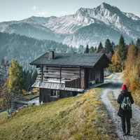 Sauris liegt in den Karnischen Alpen im Norden der italienischen Region Friaul-Julisch Venetien nahe der Grenze zu Österreich