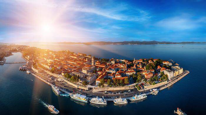 Das historische Zentrum von Zadar liegt auf einer Halbinsel